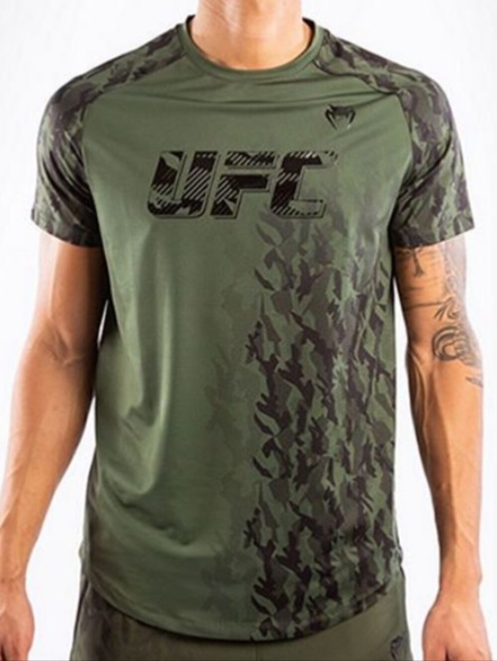 Venum UFC Authentic Fight Week Men Performance Short Sleeve T-shirt Green Sz M